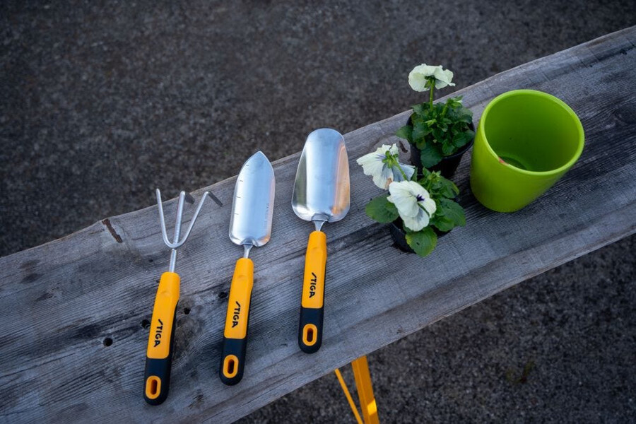 outil de jardin à main - truelle à transplanter